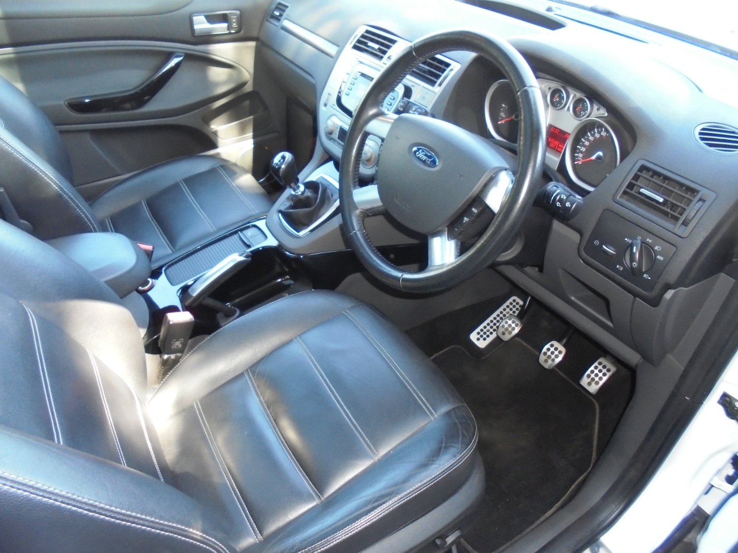 Used Ford Kuga 2012 for sale - 76365748: Photo 2