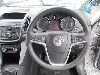 Used Vauxhall Zafira 2016 for sale - 79583178: Photo