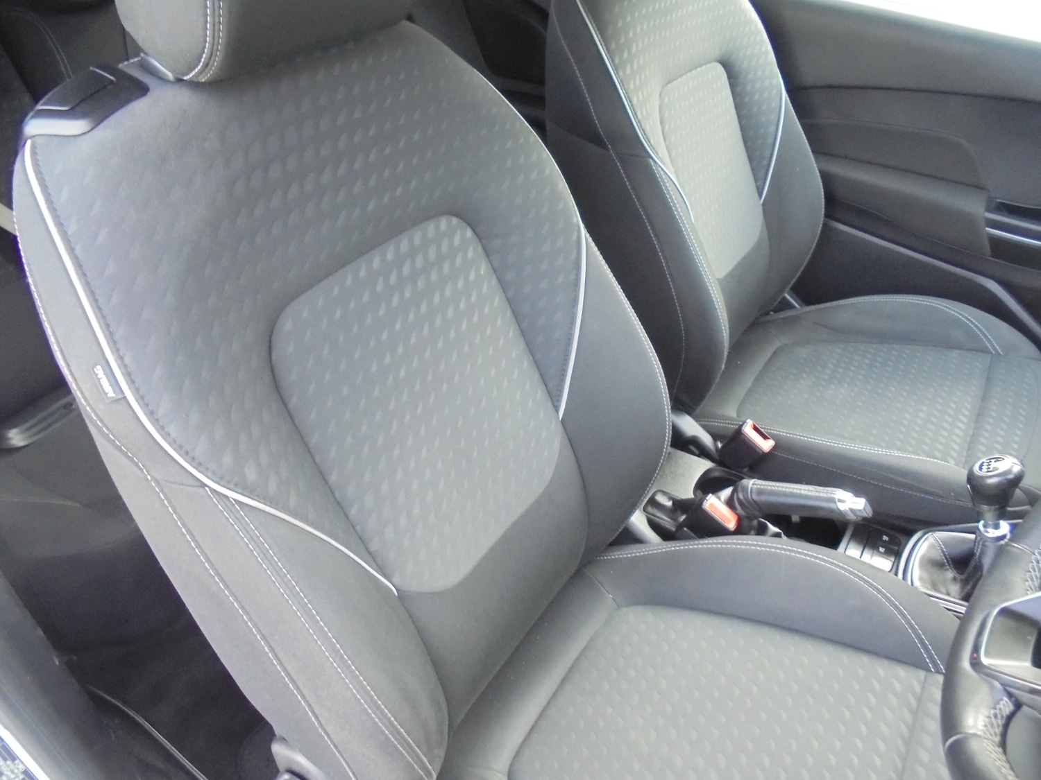 Used Ford Fiesta 2018 for sale - 76383223: Photo 12