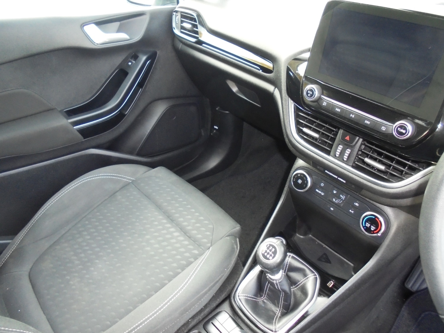 Used Ford Fiesta 2018 for sale - 76383223: Photo 6