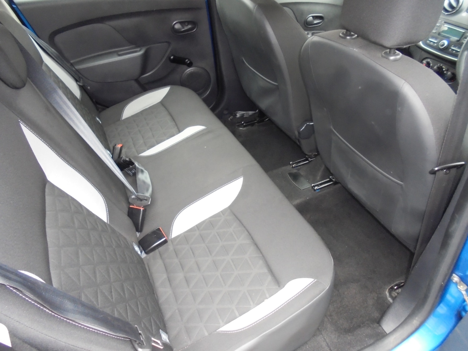 Used Dacia Sandero Stepway 2013 for sale - 77790031: Photo 12