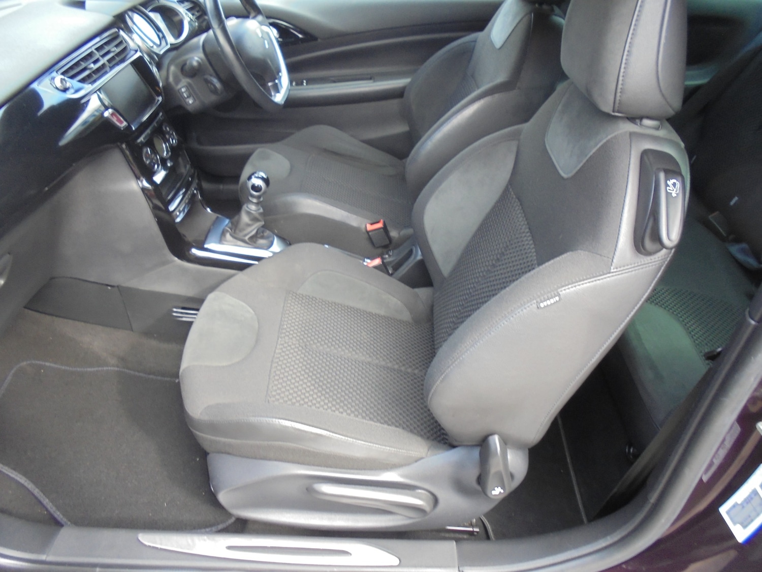 Used DS Automobiles DS 3 2016 for sale - 75933224: Photo 8