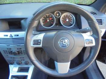 Used Vauxhall Astra 2011 for sale - 74399607: Photo
