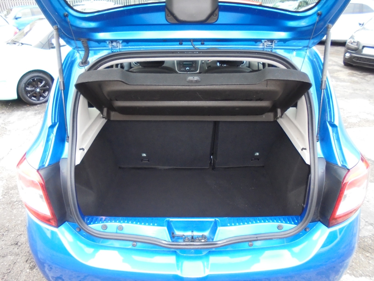 Used Dacia Sandero Stepway 2013 for sale - 76519283: Photo 15