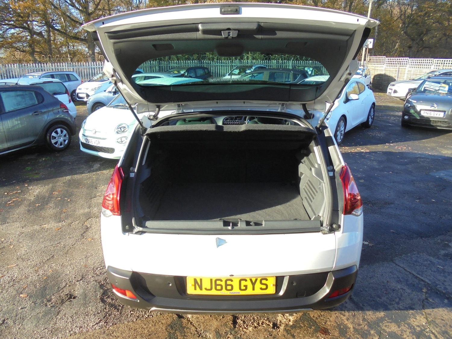 Used Peugeot 3008 2016 for sale - 76834726: Photo 19