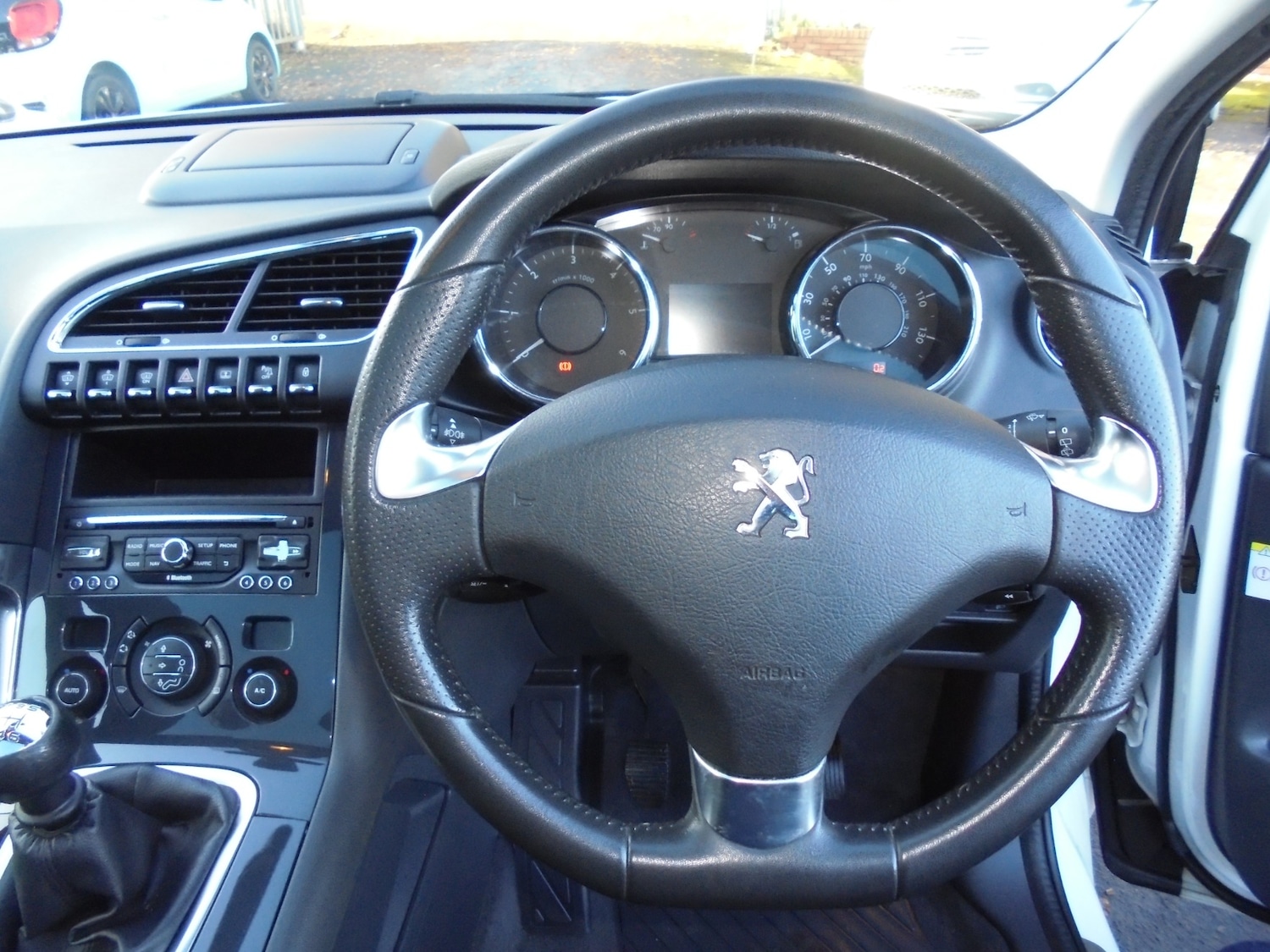 Used Peugeot 3008 2016 for sale - 76834726: Photo 4