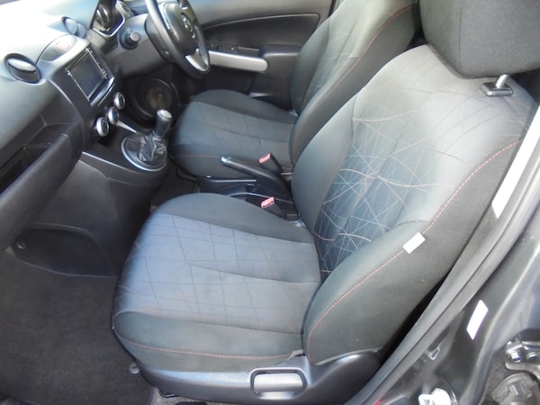 Used Mazda Mazda2 2013 for sale - 76321752: Photo 10