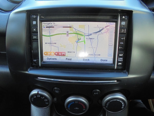 Used Mazda Mazda2 2013 for sale - 76321752: Photo 8