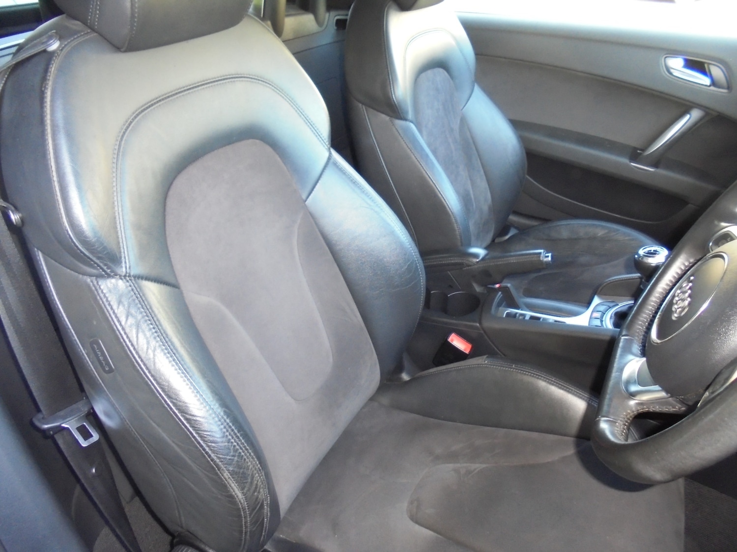 Used Audi TT 2011 for sale - 78197728: Photo 12