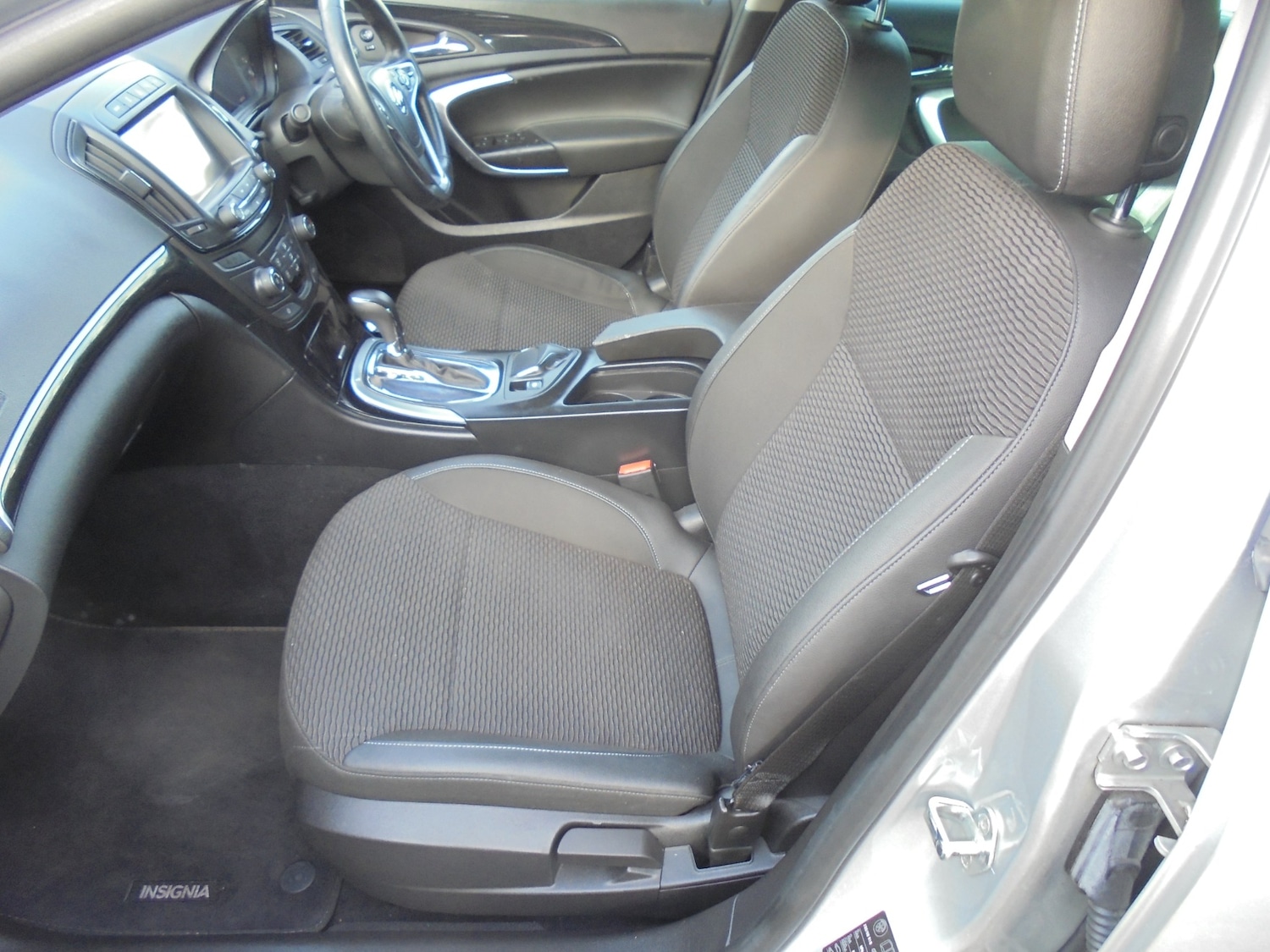 Used Vauxhall Insignia 2015 for sale - 77702672: Photo 10