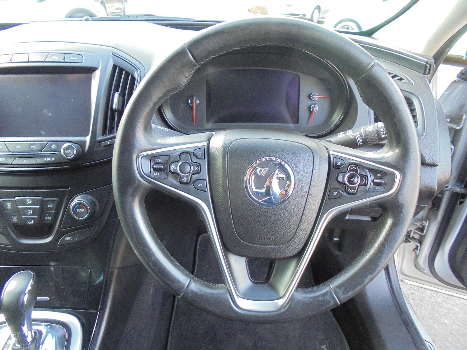 Used Vauxhall Insignia 2015 for sale - 77702672: Photo 4