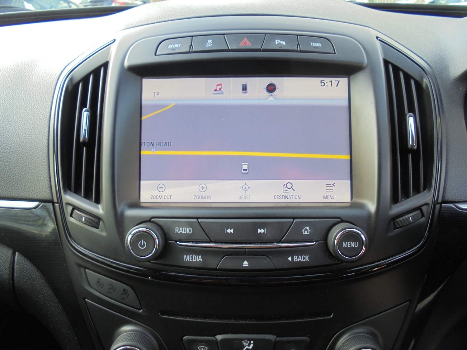 Used Vauxhall Insignia 2015 for sale - 77702672: Photo 8