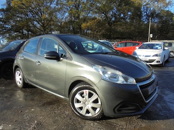 Used Peugeot 208 2017 for sale - 76651115: Photo