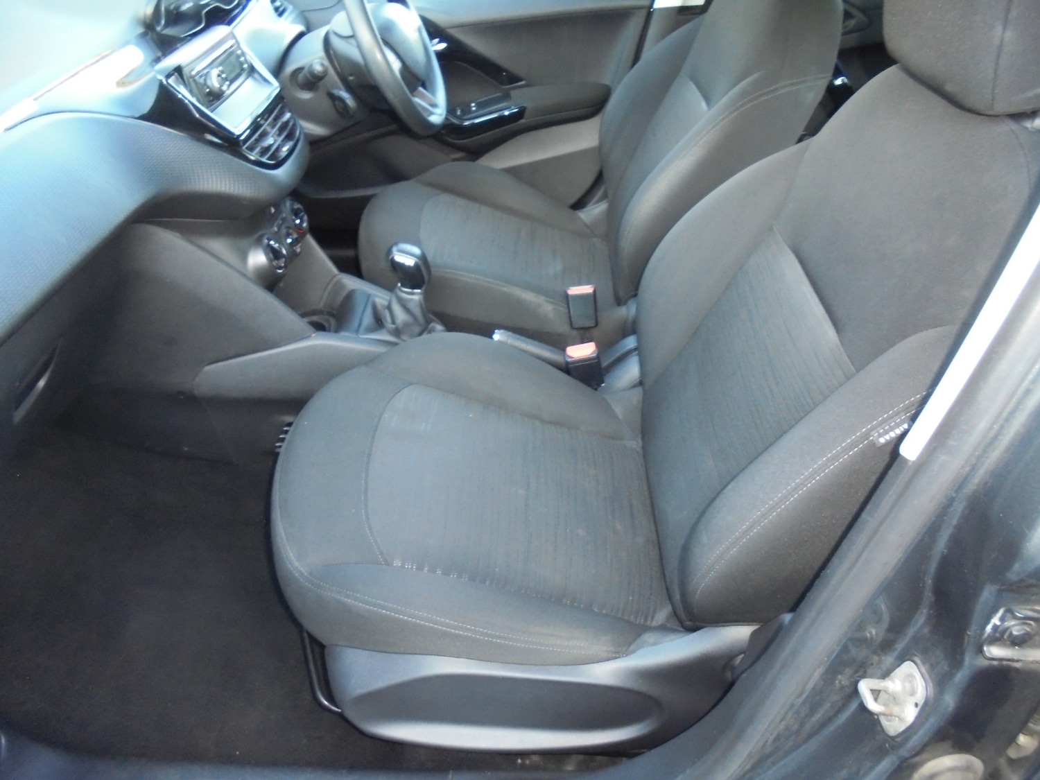 Used Peugeot 208 2017 for sale - 76651115: Photo 8