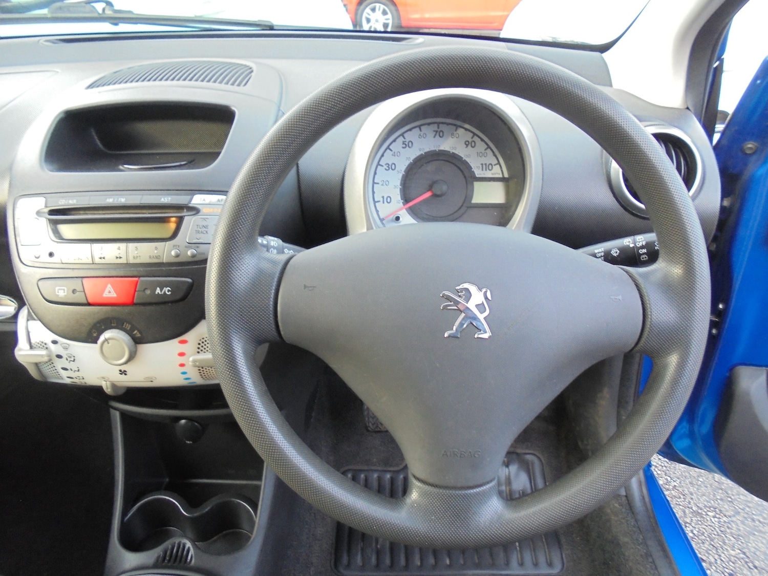 Used Peugeot 107 2012 for sale - 77137880: Photo 4