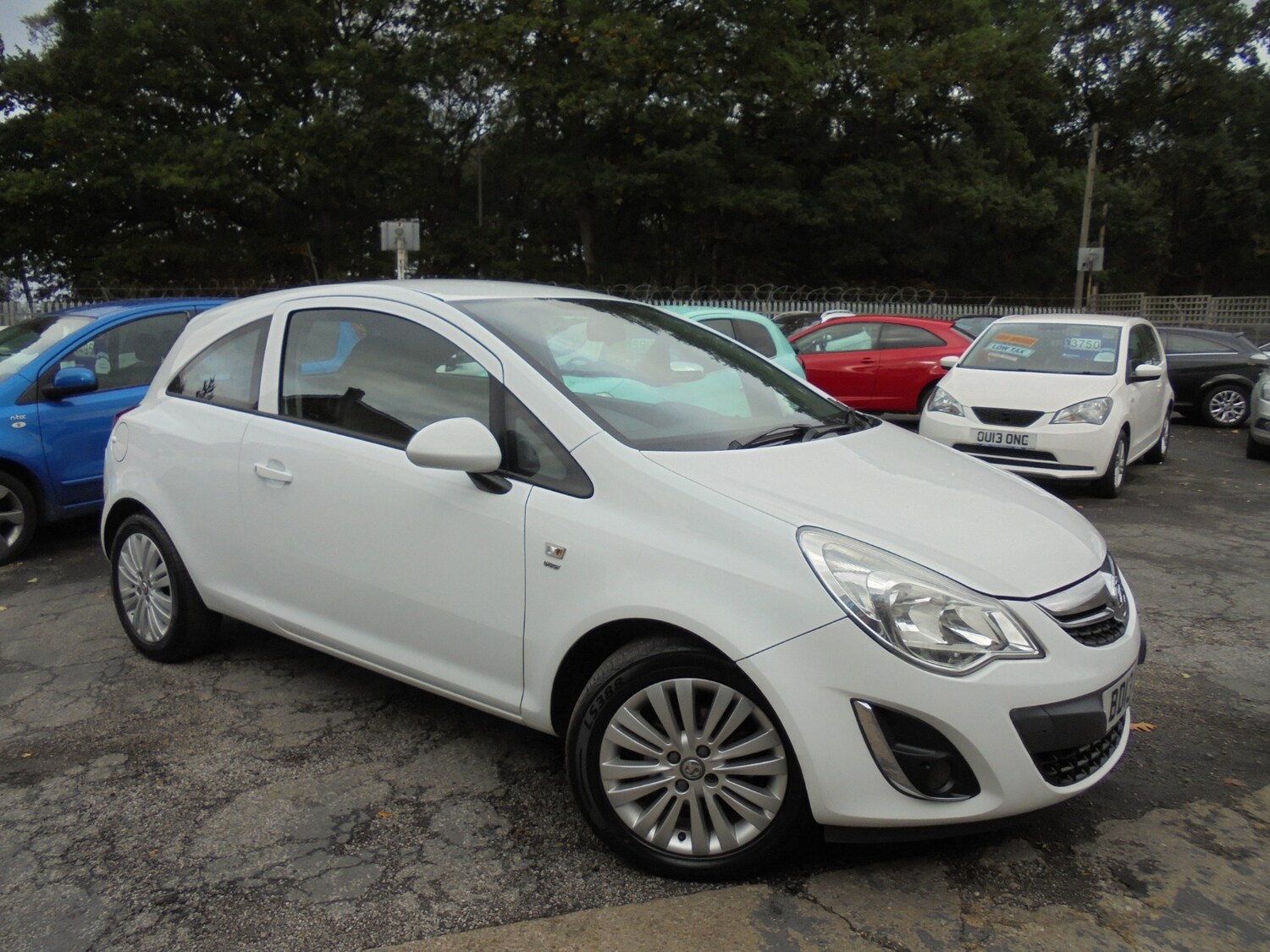 Used Vauxhall Corsa 2013 for sale - 76170548: Photo 1