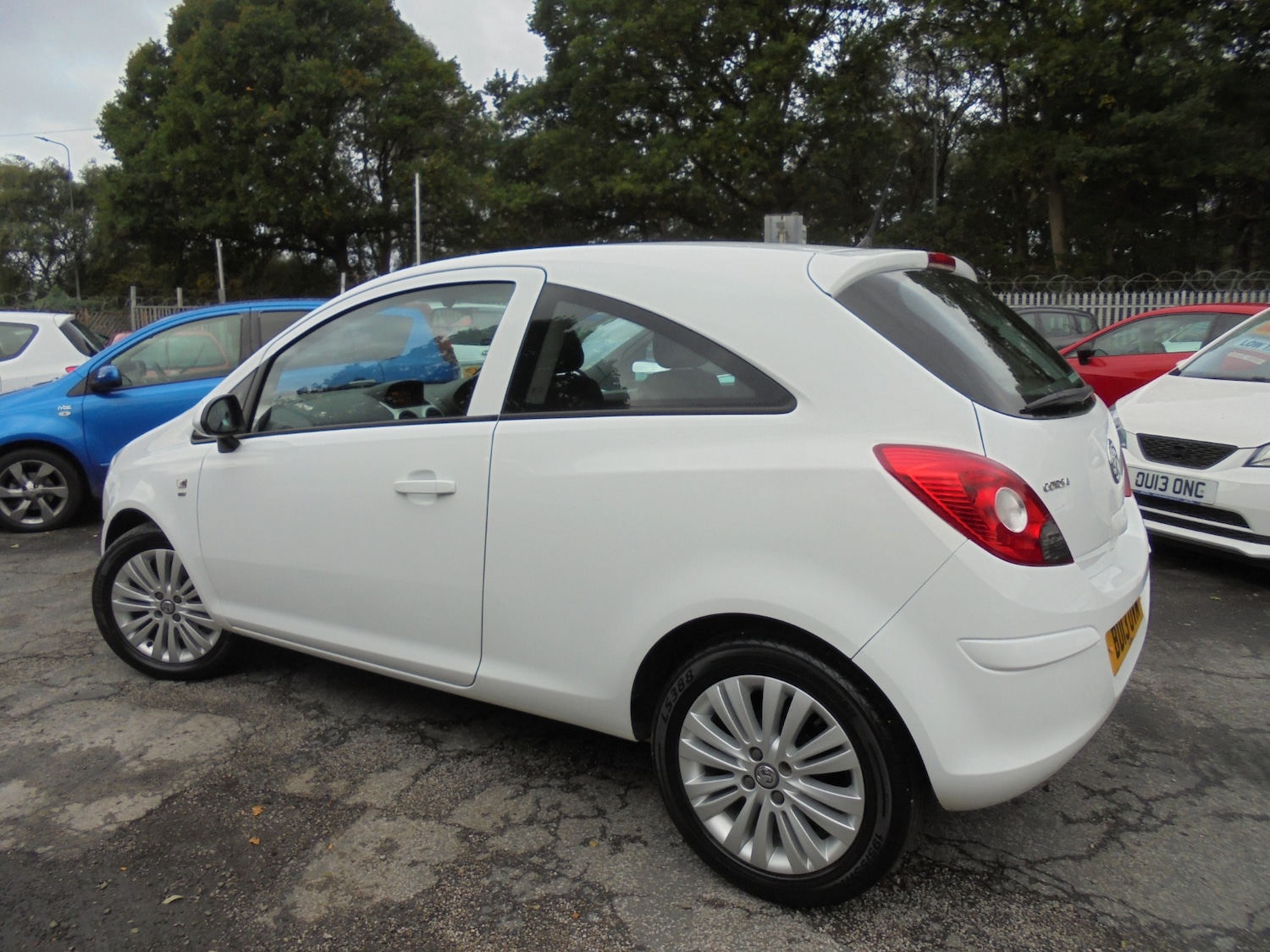 Used Vauxhall Corsa 2013 for sale - 76170548: Photo 9