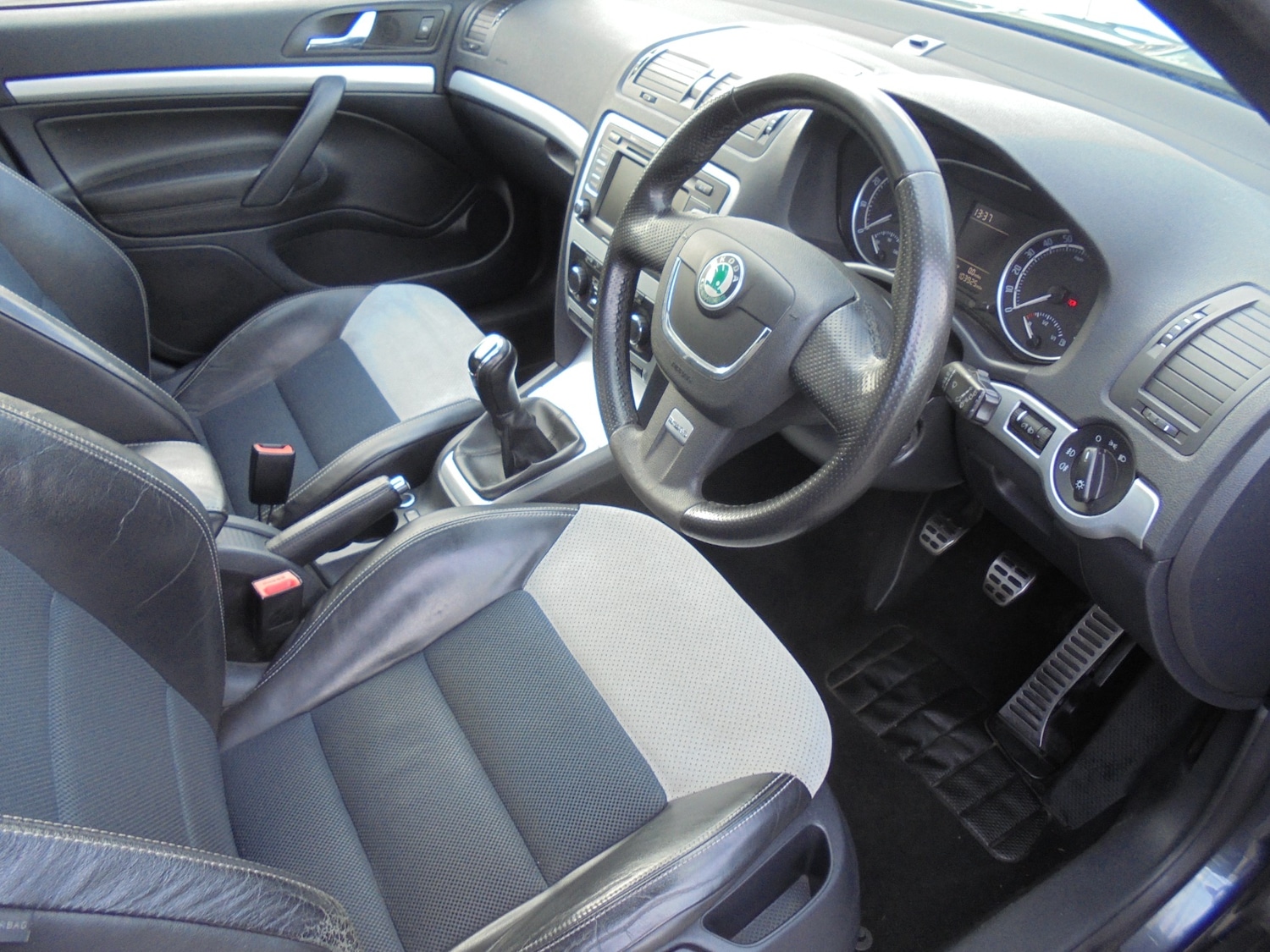 Used Skoda Octavia 2012 for sale - 77873712: Photo 2