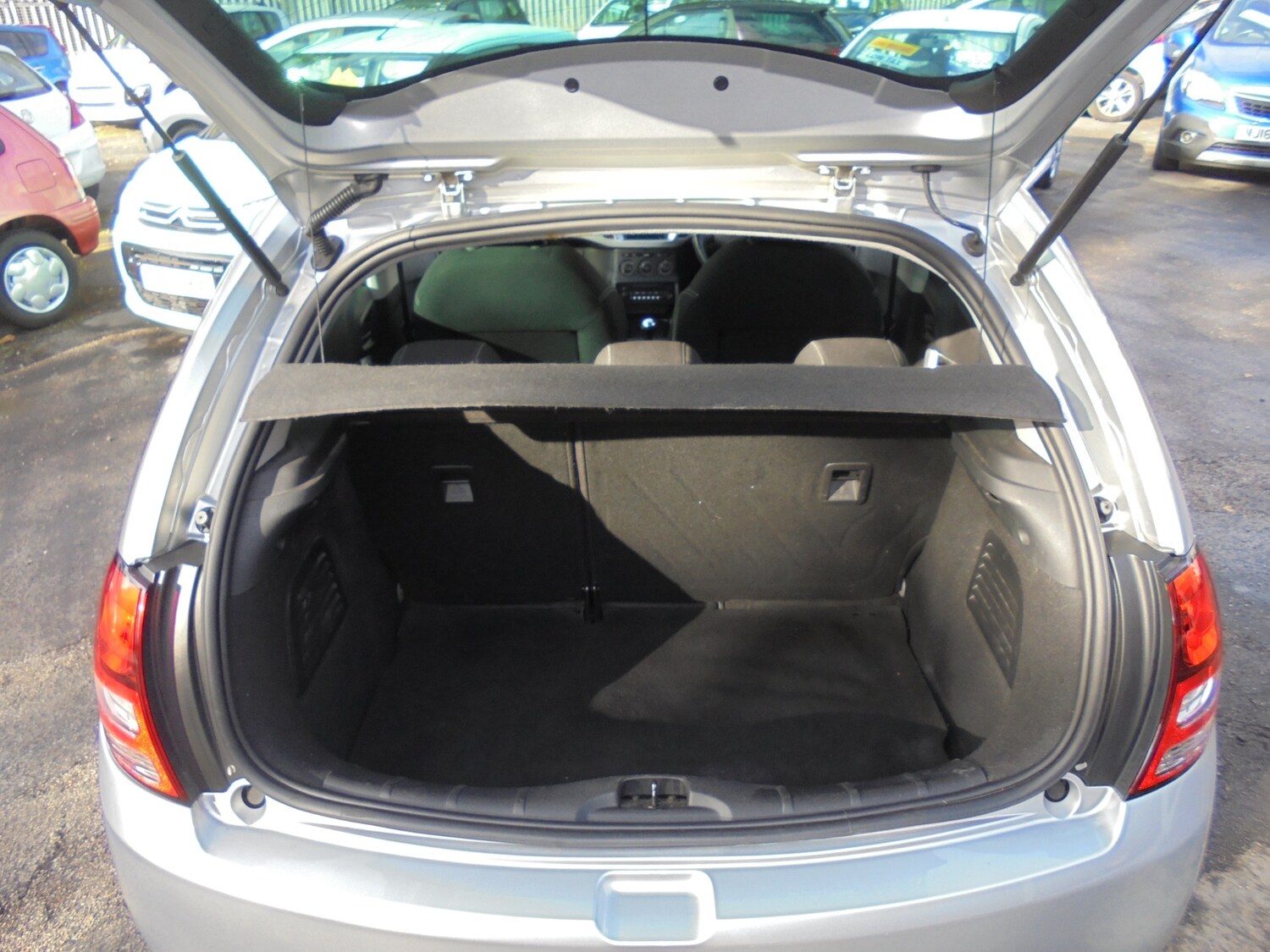 Used Citroen C3 2011 for sale - 76365232: Photo 17