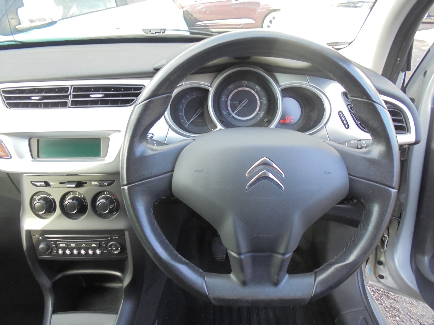 Used Citroen C3 2011 for sale - 76365232: Photo 4