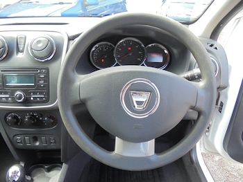 Used Dacia Sandero Stepway 2016 for sale - 79263815: Photo