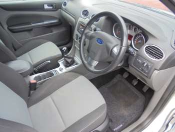 Used Ford Focus 2010 for sale - 75272070: Photo