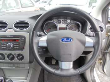 Used Ford Focus 2010 for sale - 75272070: Photo