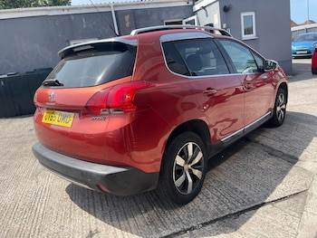 Used Peugeot 2008 2015 for sale - 79295511: Photo