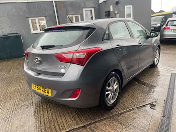 Used Hyundai i30 2014 for sale - 77211318: Photo