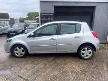 Used Renault Clio 2011 for sale - 74772783: Photo