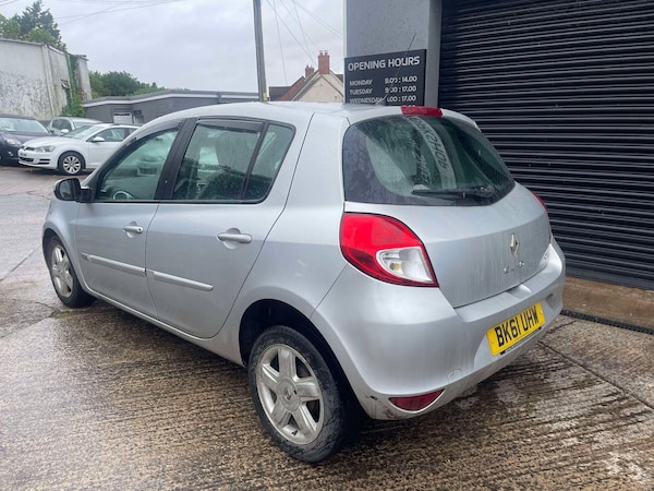 Used Renault Clio 2011 for sale - 74772783: Photo 3