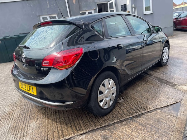 Used Vauxhall Astra 2013 for sale - 73965048: Photo 4