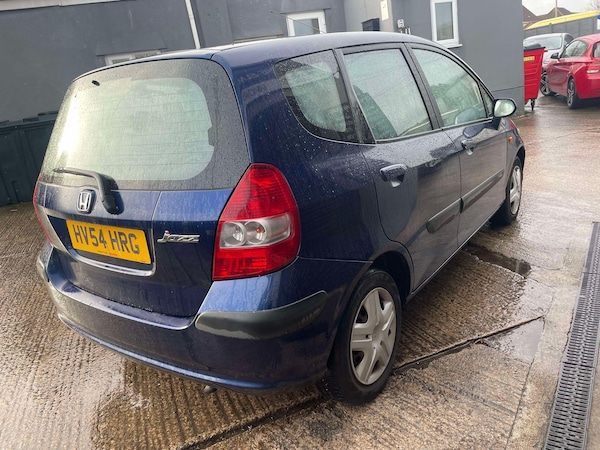 Used Honda Jazz 2004 for sale - 72942396: Photo 4