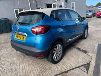 Used Renault Captur 2017 for sale - 75303400: Photo