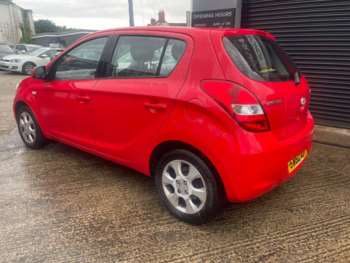 Used Hyundai i20 2010 for sale - 74367112: Photo