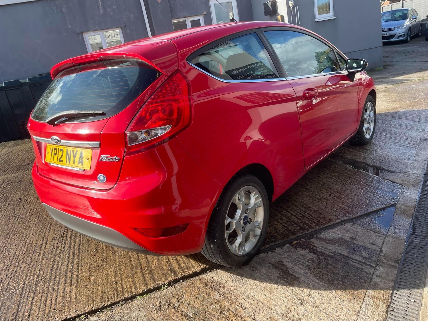 Used Ford Fiesta 2012 for sale - 76429320: Photo 3