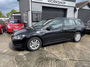 Volkswagen - Golf