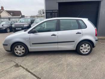 Used Volkswagen Polo 2004 for sale - 74580152: Photo