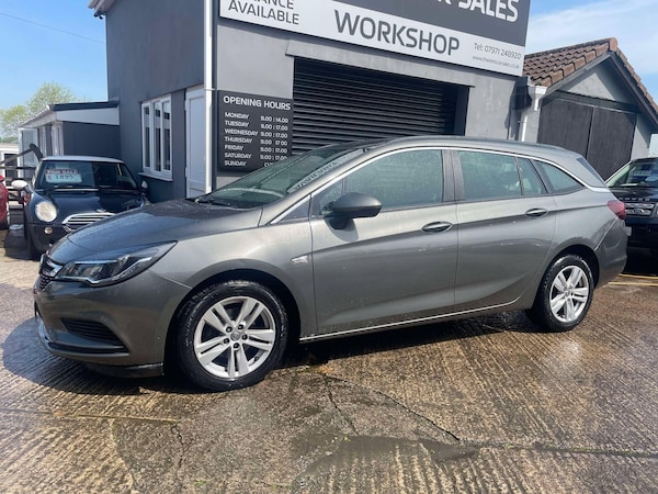 Used Vauxhall Astra 2017 for sale - 74374876: Photo 1