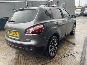 Used Nissan Qashqai 2011 for sale - 75230098: Photo