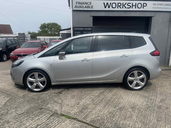 Used Vauxhall Zafira Tourer 2015 for sale - 75456222: Photo 2