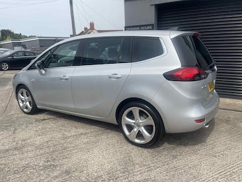 Used Vauxhall Zafira Tourer 2015 for sale - 75456222: Photo