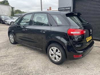 Used Citroen C4 Picasso 2014 for sale - 76266201: Photo