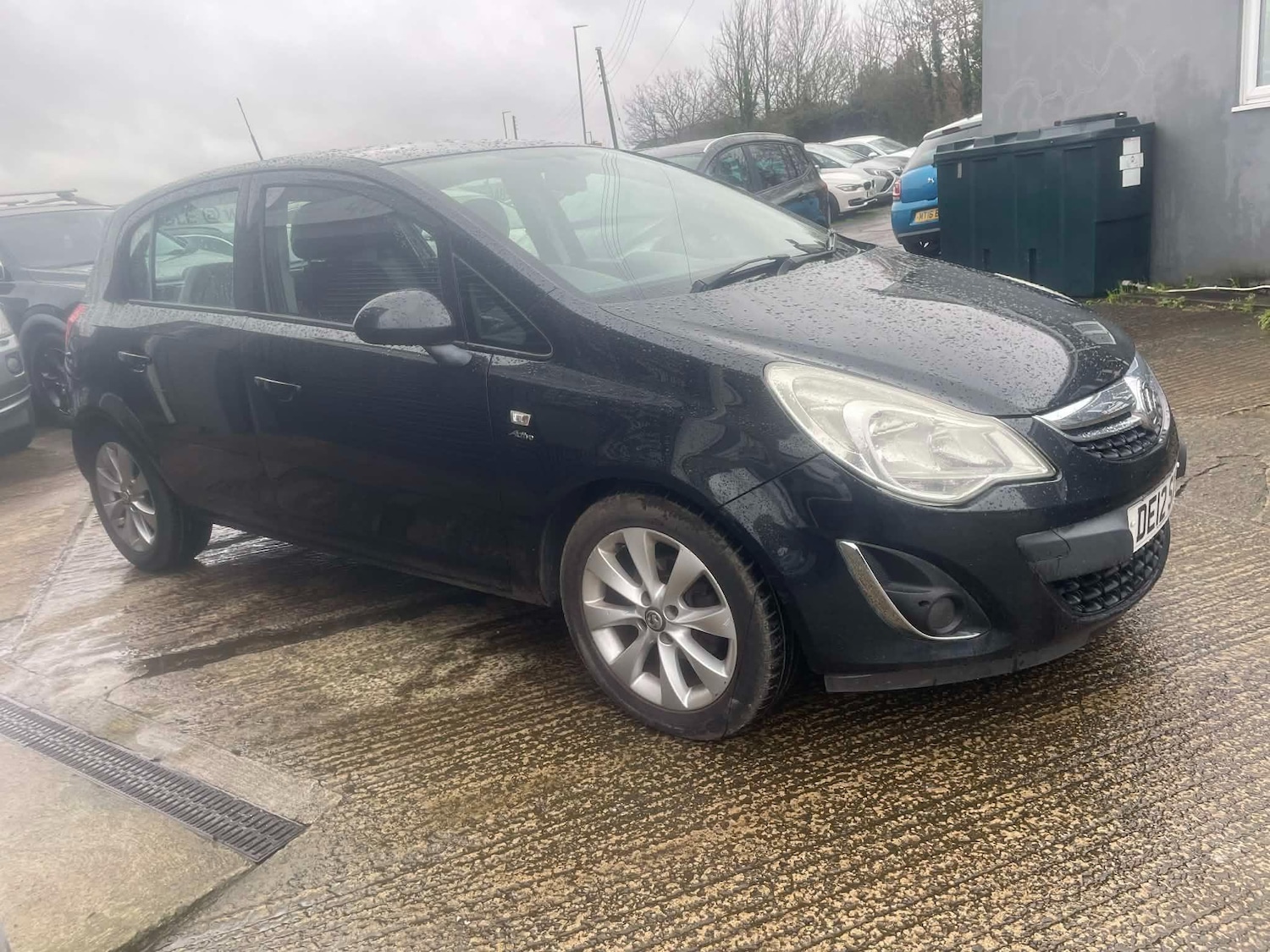 Used Vauxhall Corsa 2012 for sale - 76637323: Photo 5