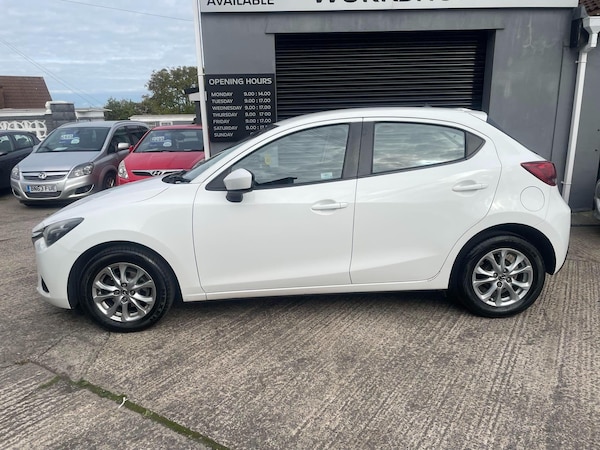 Used Mazda Mazda2 2016 for sale - 76298960: Photo 2