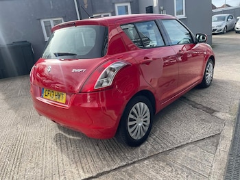 Used Suzuki Swift 2013 for sale - 77983617: Photo