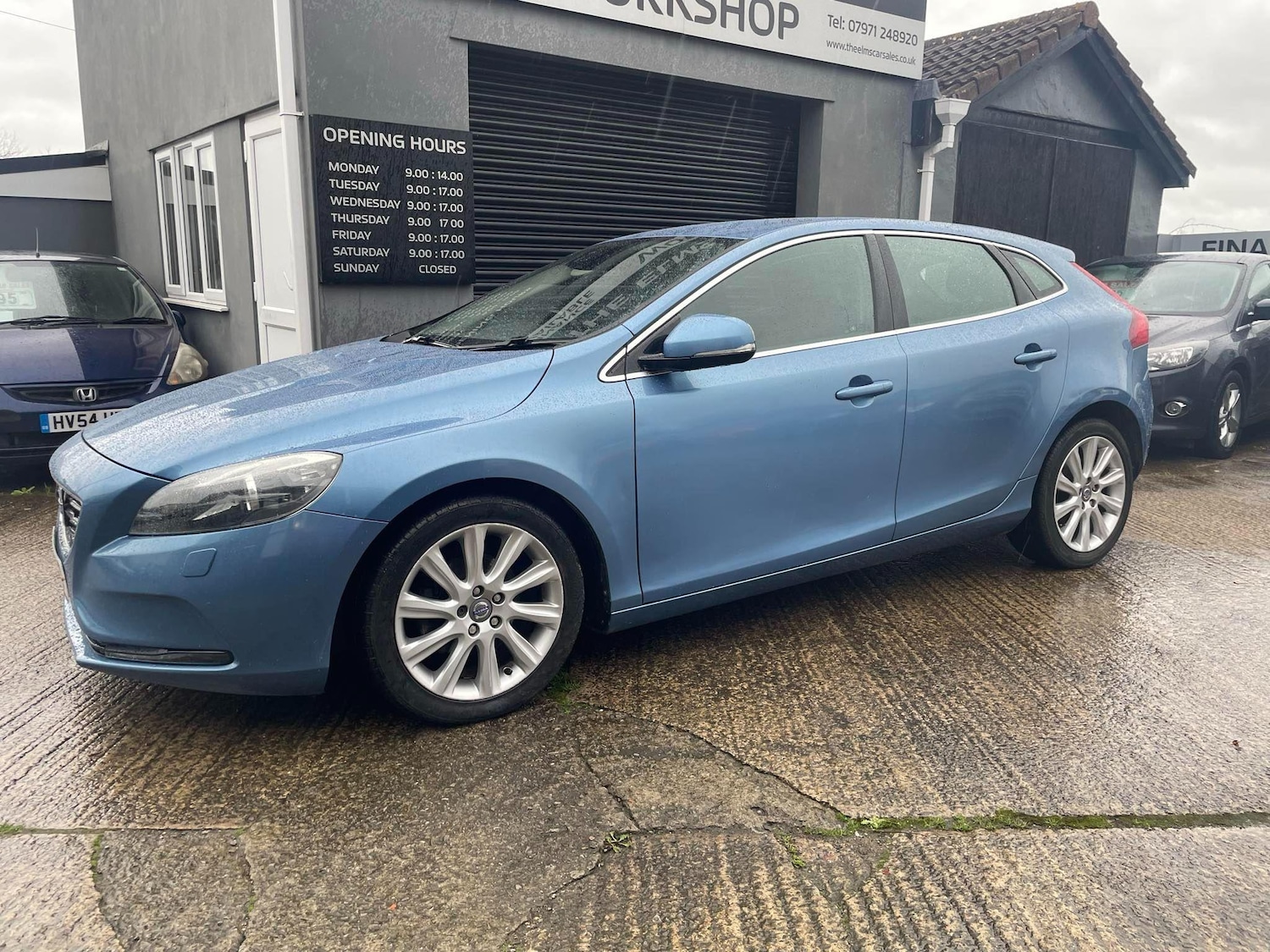 Used Volvo V40 2014 for sale - 76298962: Photo 1