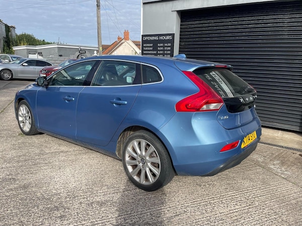 Used Volvo V40 2014 for sale - 76298962: Photo 3