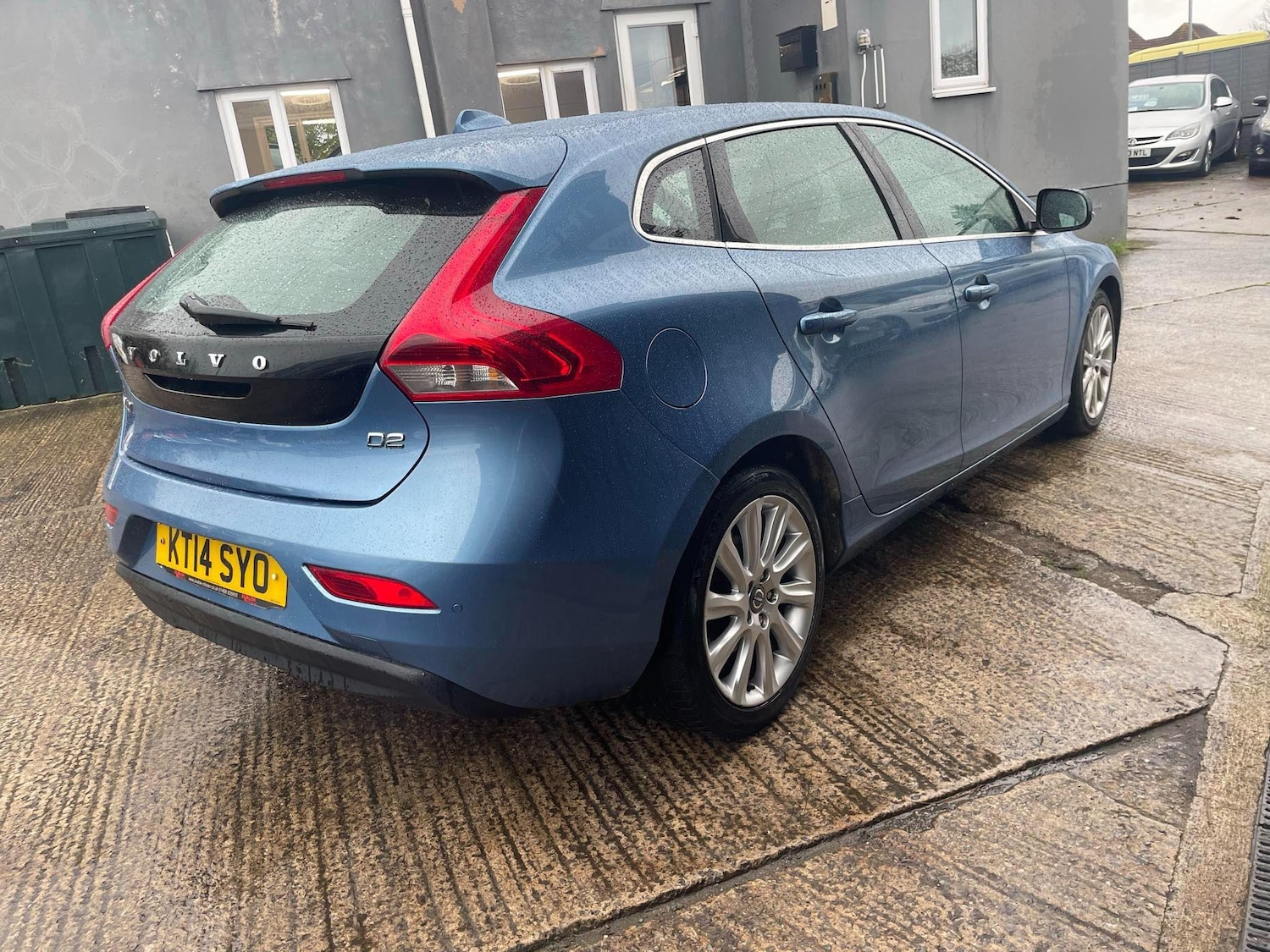 Used Volvo V40 2014 for sale - 76298962: Photo 4
