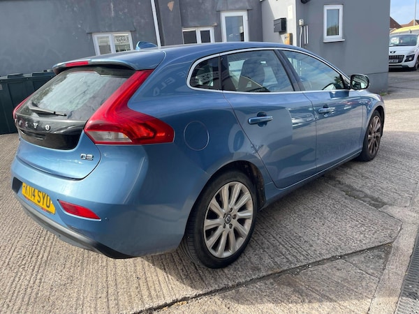Used Volvo V40 2014 for sale - 76298962: Photo 4